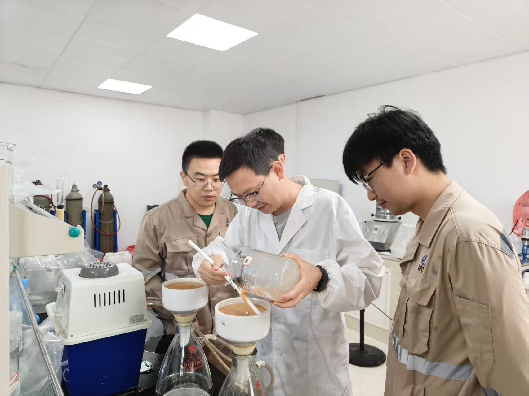 �����ҵ������·����&ldquo;�&rdquo;�뻨�����Ƿ������ҵ�з���90�󹤳�ʦ����